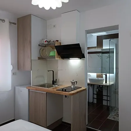 Central Apt Apartamento Tirana