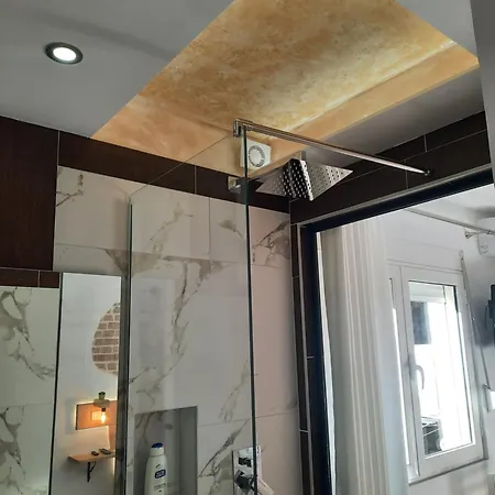 Central Apt Tirana