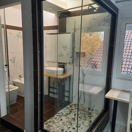 Central Apt דירה *